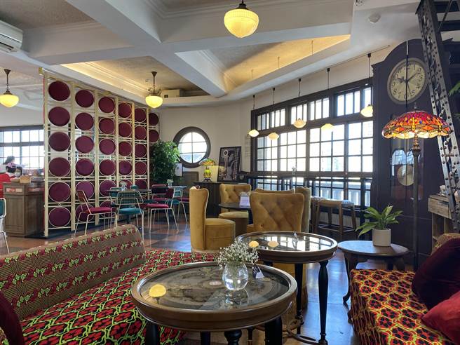 林珈琲重现1930年代復古咖啡馆。（曹婷婷摄）