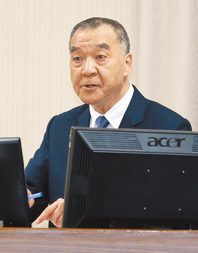 国防部长邱国正17日在立法院答询。（姚志平摄）