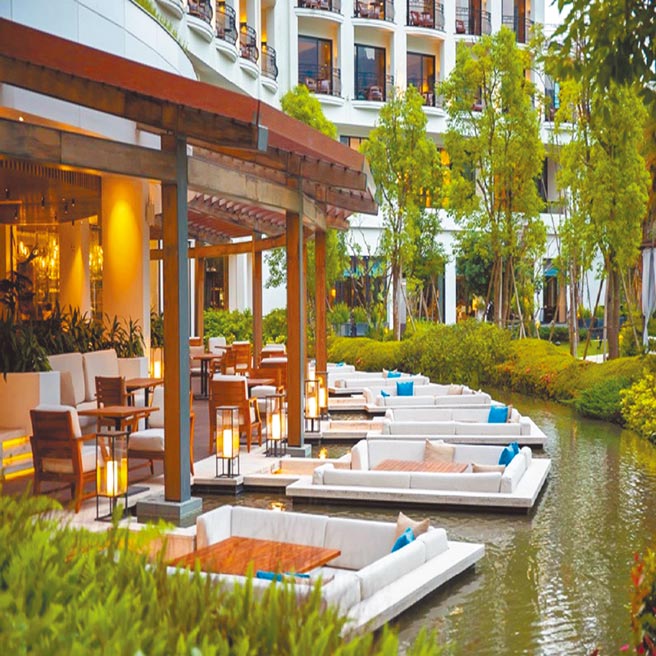 momo購物推出桃園大溪威斯汀度假酒店雙人客房優惠，8199元。（momo購物提供）