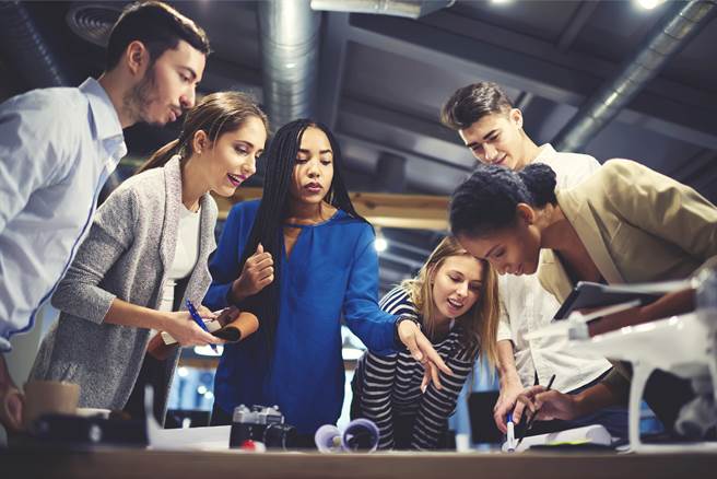 有些星座天生具有王者氣質，才華洋溢的他們根本藏不住自身的光芒。(示意圖/達志影像)