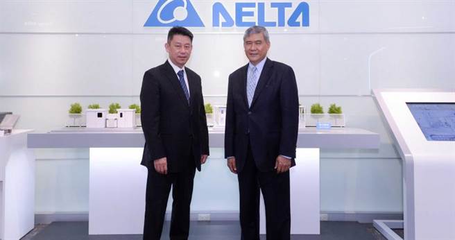 台達電子董事長海英俊（右）、執行長鄭平（左）曾接受專訪，暢談公司發展與未來規劃。（圖／本報資料照片）