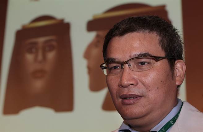 名医花世源(图/中时资料照)