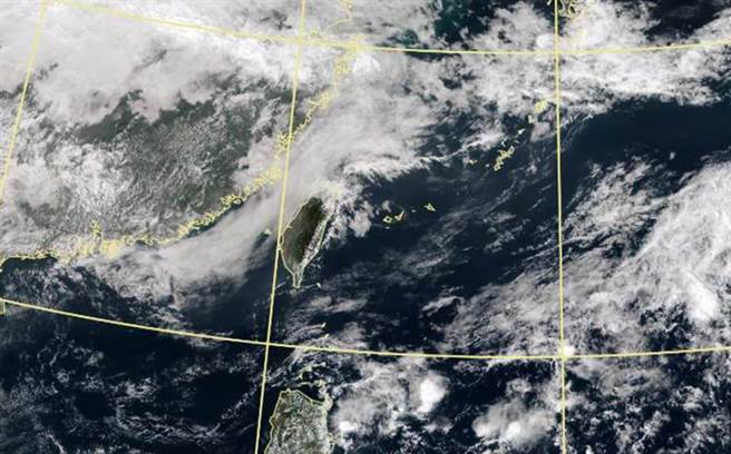 周日起锋面接近，带来湿冷空气，北台湾气温腰斩。（中央气象局提供）