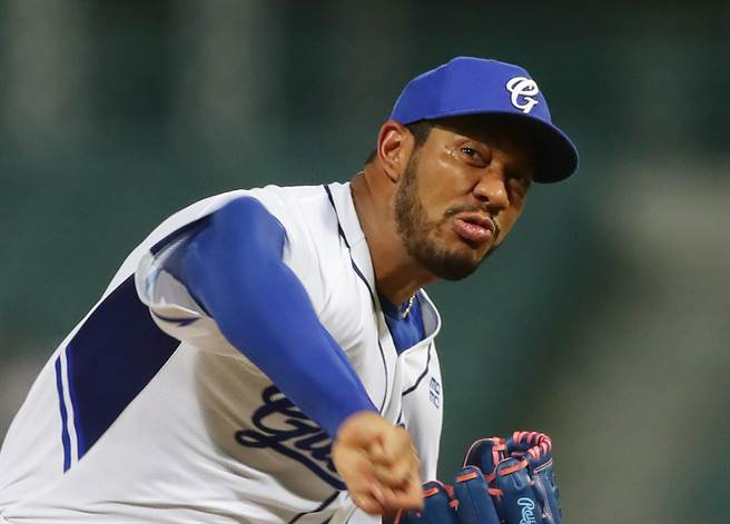 富邦悍将杰斯初登板。（季志翔摄）