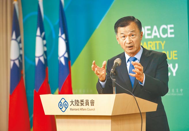 陆委会主委邱太三18日在例行记者会上表示，现阶段维持「和平、稳定、发展」可说是两岸最大公约数。（陈信翰摄）