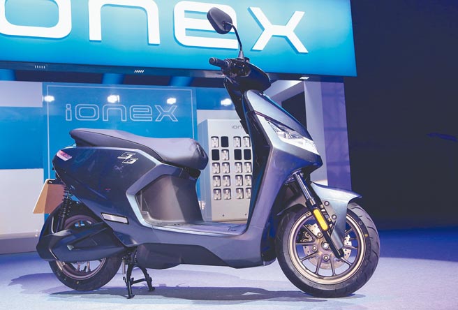 S6从0加速到50km/h只要4.2秒，极速达88km/h，售价8万2800元。（陈俊吉摄）