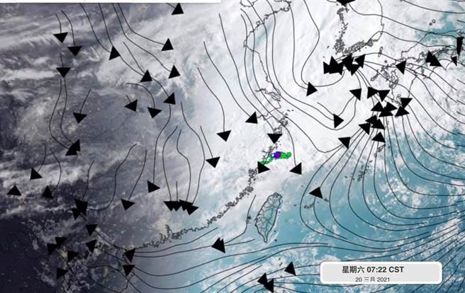 气象达人彭启明分析，冷将军正南下当中，留意深夜开始北东转雨、北部下探低温14-15度。（图撷自彭启明脸书）
