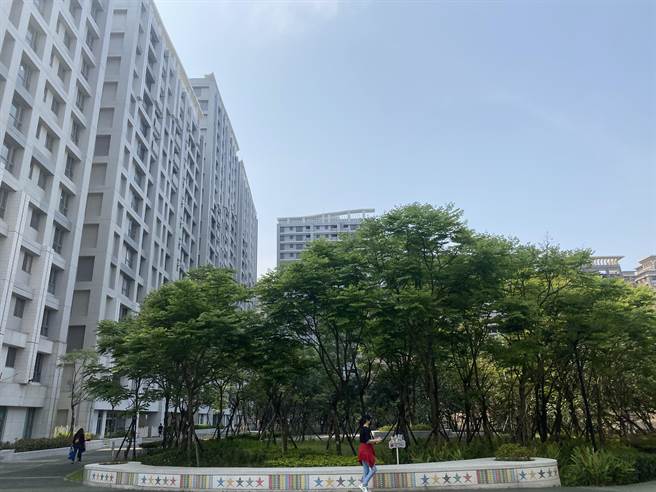 林口社宅公共艺术计画启动 斥资1. 5亿在社宅拍影集推广艺术（戴上容摄）