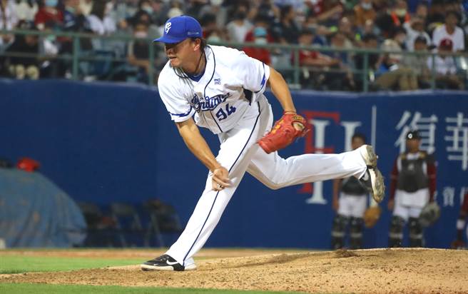 林柏佑今年球季改披富邦悍將戰袍，19日首度對決老東家。（富邦悍將提供）