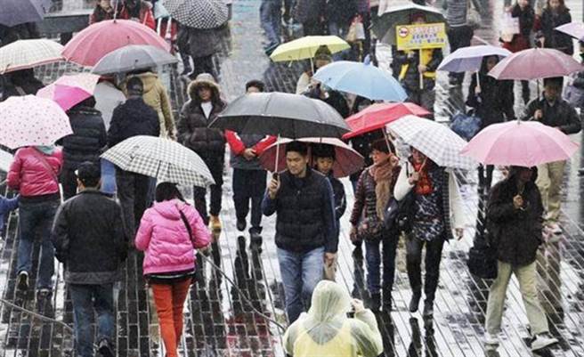 周日起至下周二，全台受冷空气影响，气温明显转冷。（资料照）