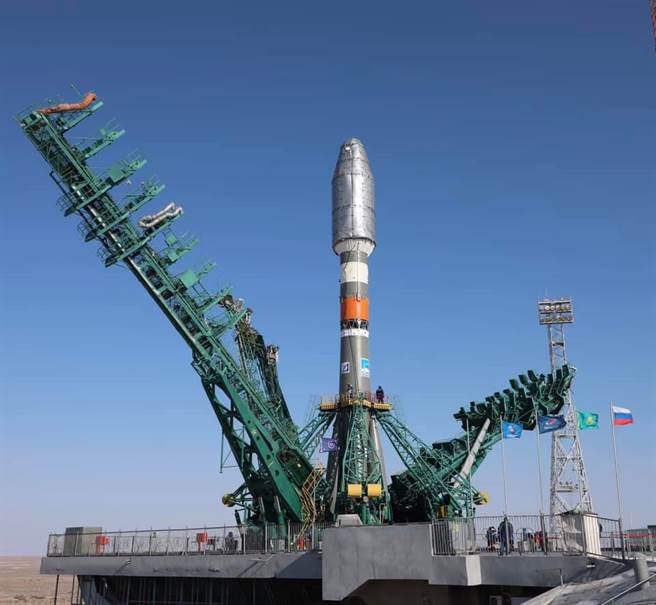 俄罗斯联邦太空总署宣布，联合号火箭的发射任务已延至明天进行。（图／俄罗斯联邦太空总署脸书）