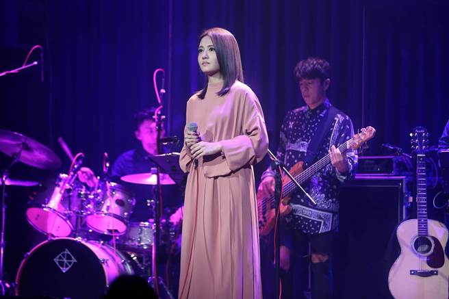 李宣榕热闹开唱。（福茂唱片提供）