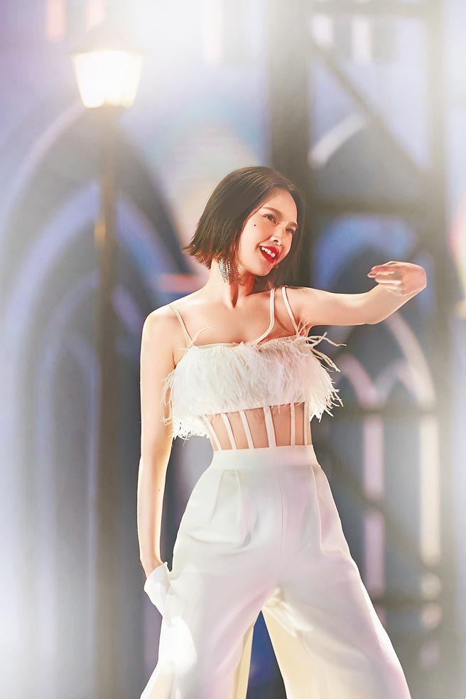 杨丞琳在《乘风破浪的姐姐2》表现亮眼。（树与天空提供）