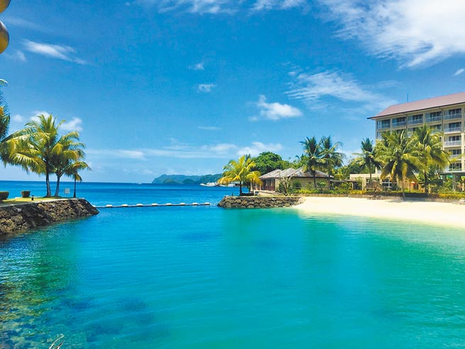 台帛旅游泡泡4月1日首航，华航公布将由雄狮、巨大、KKDAY、凤凰、五福、大荣等6家旅行业者分配机位。（雄狮旅游提供）