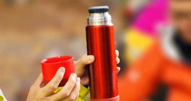 常喝的水壺，多久清洗一次呢？（示意圖／翻攝自photoAC）