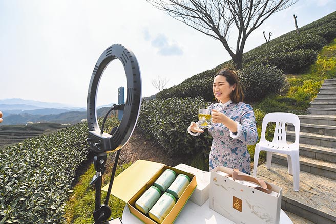 各方抢夺耳朵市场图╱新华社