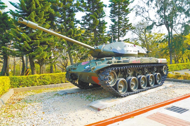 充满战地风情的金门，游客可体验许多过往的军事文化。（何书青摄）