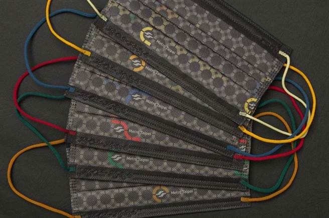 民眾一早10點搶領北捷慶生紀念口罩，結果整個APP大當機。(北捷提供)