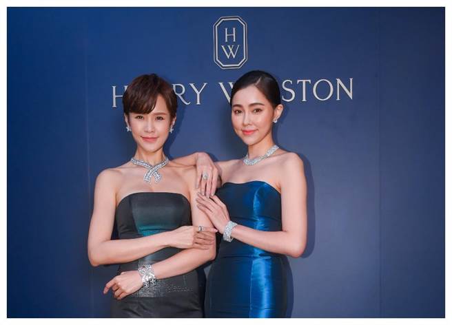 海瑞温斯顿逾30亿的美钻作品登台，不乏罕见Type IIa等级的大颗美钻。（Harry Winston提供）