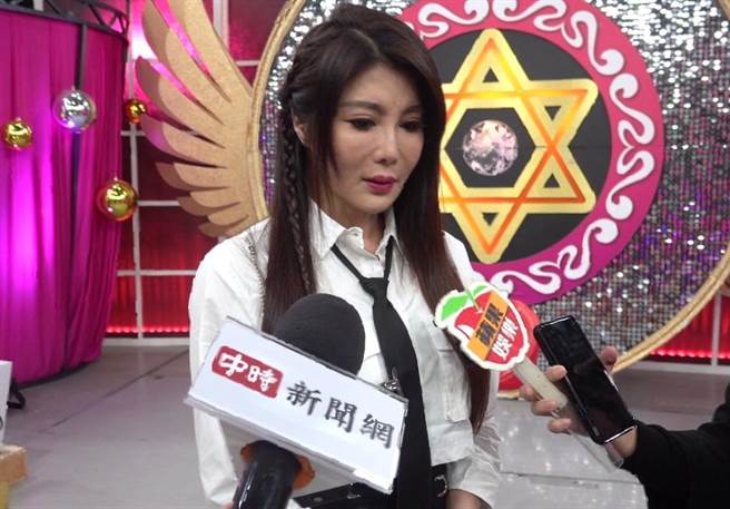 杨丽菁坦言刘真母亲较能走出丧女之痛了。(照片/游定刚 拍摄)