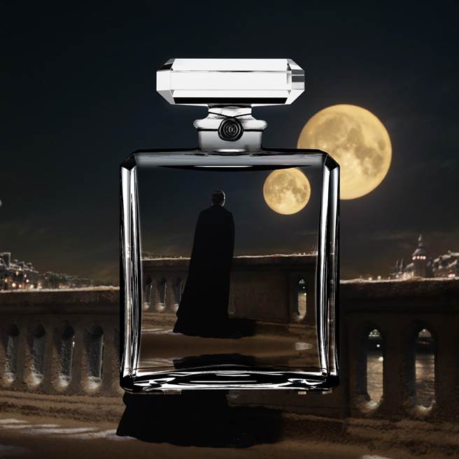 代言人法國演員瑪莉詠・柯蒂亞帶它到月球上翩然起舞，拍攝新世代情境。（香奈兒提供）