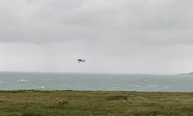 中尉羅尚樺經緊急吊掛送往台東馬偕醫院搶救後，宣告不治，國軍確定再傳憾事令人悲慟。（民眾提供／謝佳潾屏東傳真）