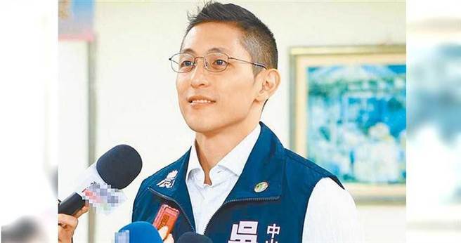 F-5E戰機今日發生意外，民進黨台北市黨部主委吳怡農認為要完整檢討。（圖／報系資料照）