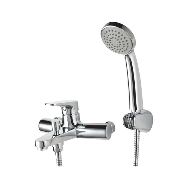 蝦皮購物的德國BRAVAT貝朗伊萊沐浴用龍頭附蓮蓬頭，原價3290元，優惠價1999元。（蝦皮購物提供）