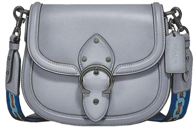 Coach Beat Saddle马鞍包，结合復古与流行元素，超吸引人，2万5800元。（Coach提供）
