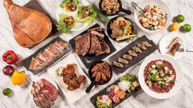 （台北六福万怡酒店「叙日」餐厅推出肉食系盛宴，全面满足吃肉欲望， 5区里民出示身分证件即享85折。图／六福旅游集团）