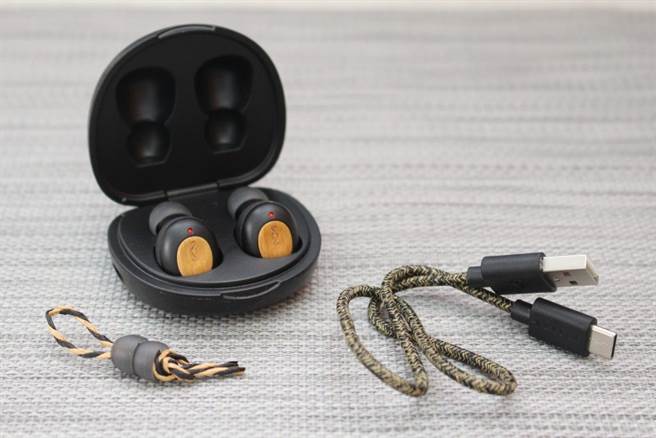 Marley Champion盒装内容(图/耳机人提供)