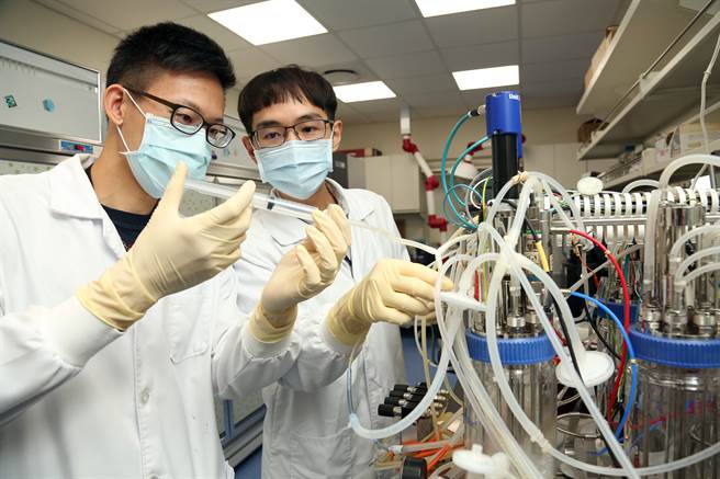 台灣下一戰：拚「群體免疫」 與全球同步解封。(圖／池孟諭提供)