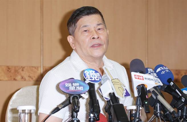 澎恰恰承认过去太过自信，为了向金主借钱放了许多话。（图／中时资料照片）