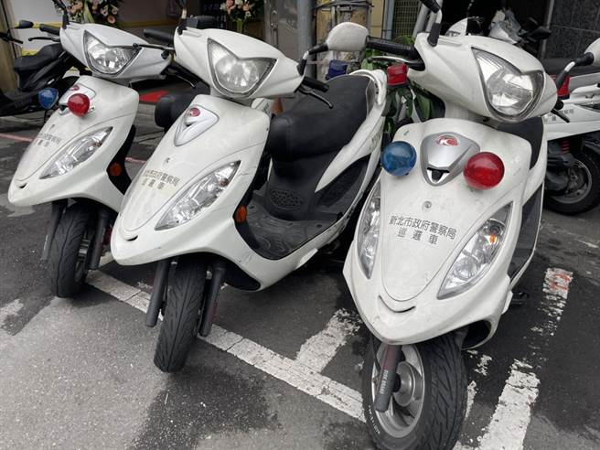 中和警友辦事處加碼提升中和警分局加碼提升汽、機車保險。（中和警分局提供）