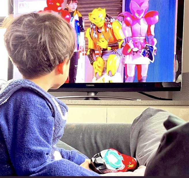 鶴野剛士兒子是自己的大粉絲。(圖/翻攝自鶴野剛士IG)