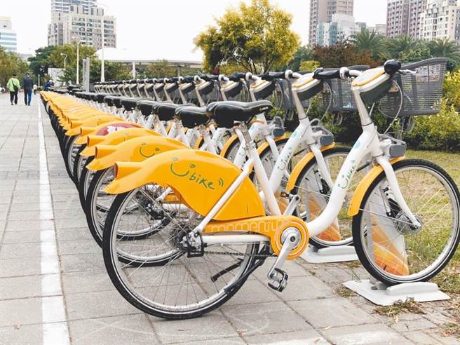 高雄YouBike2.0将于4月1日起开始收费，对于民眾租借意愿可能多少有影响，但因为交通局有搭配转乘优惠方案，或许可以减少衝击。（洪浩轩摄）