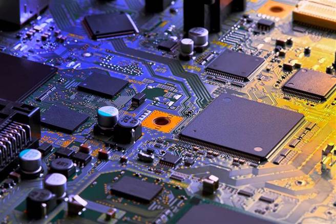 分析师表示，一路看好的IC设计族群，目前缺货涨价效应还在。（示意图/达志影像/shutterstock）
