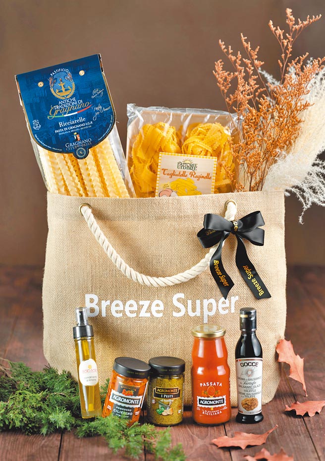 Breeze Super網羅歐美日進口高級食材，在BREEZEONLINE推出線上獨家商品。（微風提供）