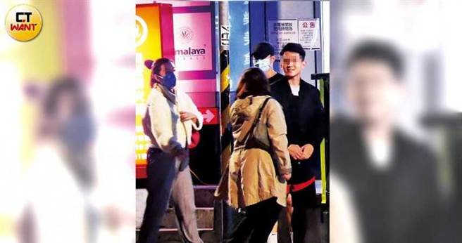 或许是初见面不熟悉，Selina和2位鲜肉男一直保持微妙的距离。（图／本刊摄影组）