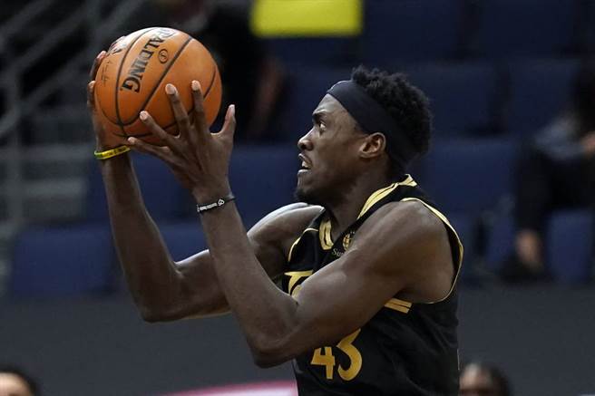 暴龍前鋒席亞卡與總教練爭吵，遭球團罰款5萬美元。（美聯社資料照）