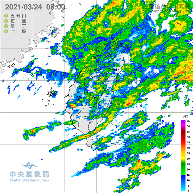 圖為雷達迴波圖，強降水回波正通過台灣。(氣象局)