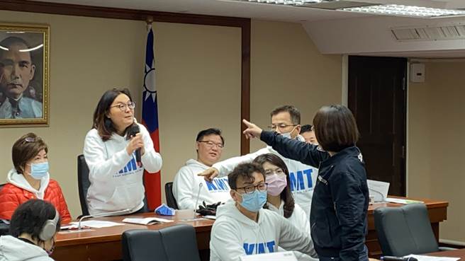 立法院衛環委員會藍綠為疫苗採購調閱小組展開論戰。（圖／本報系資料照）