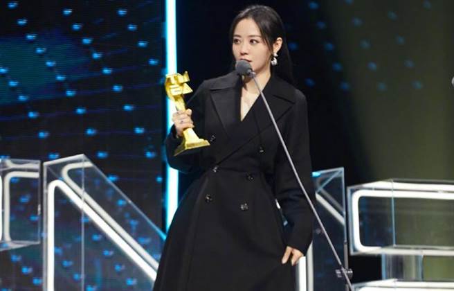 张靓颖的歌唱实力坚强，横扫不少奖项。(图/翻摄自张靓颖微博)