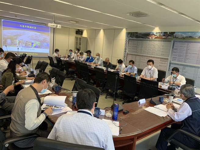 中市府、台水携手降漏，双方建立管控平台。（台中市政府提供）