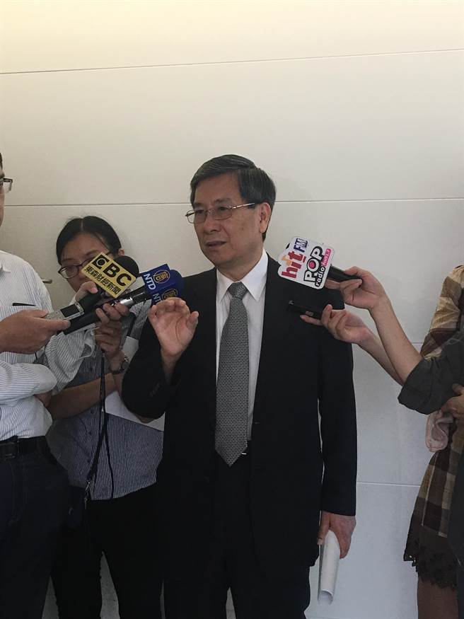 元大寶華上修今年GDP為4.4％，院長梁國源警示，經濟有稍微過熱的現象，台灣5缺再度浮上檯面。(資料照)