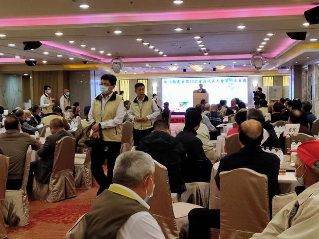 地方人士指出，４年１次的農會選舉並非一般人能插足，蕭景田可說掌握多數地方農會系統，在沒挑戰對手的情況下，縣農會選舉反而不向基層選舉那樣激烈，這次理監事也都掌握過半以上席次。(吳建輝攝)