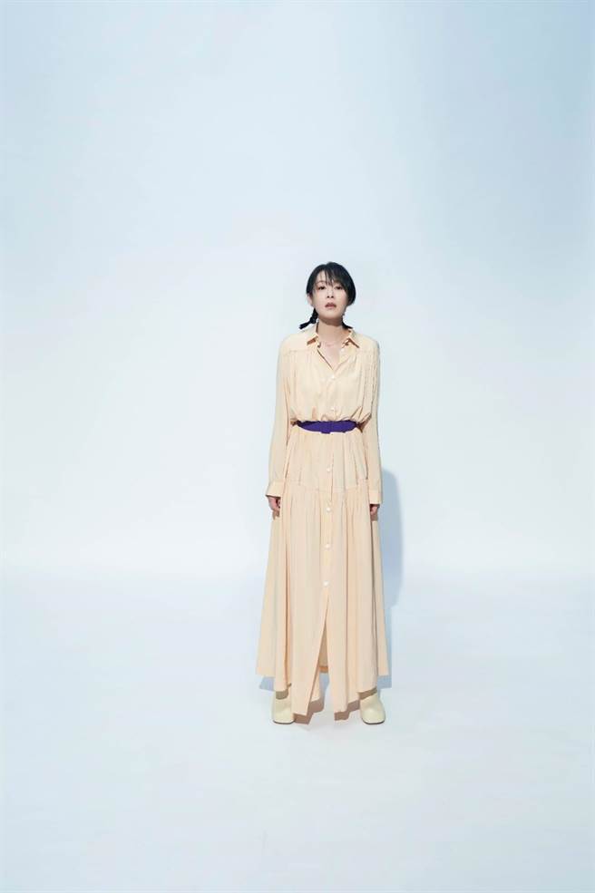 刘若英睽违六年推出新专辑《各自安好》。（相信音乐提供）