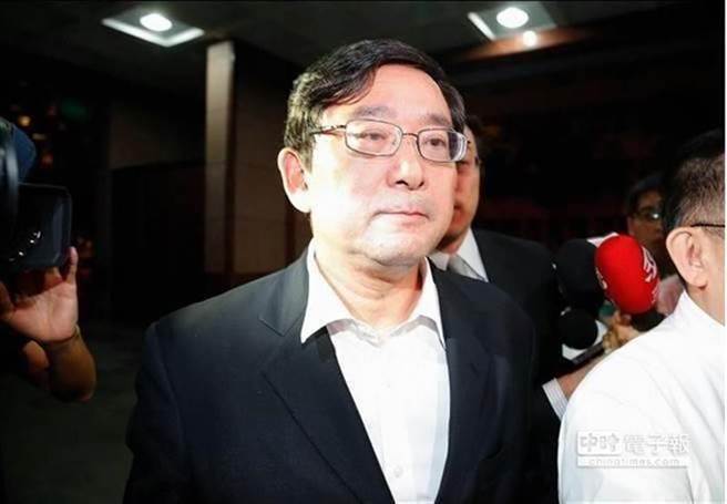 喧腾一时的幸福人寿掏空案，已经在监服刑的前幸福人寿董事长邓文聪、黄正一2人，因向瑞士EFG银行贷款2.2亿美元，因无法偿还，被EFG银行控告诈欺，台北地检署认为2人罪嫌不足，将2人不起诉。（中时资料照）