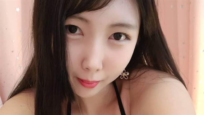 正网红Velvet近日更新旅游影片，火辣身材引暴动。（图／IG@queenvel_7 ）