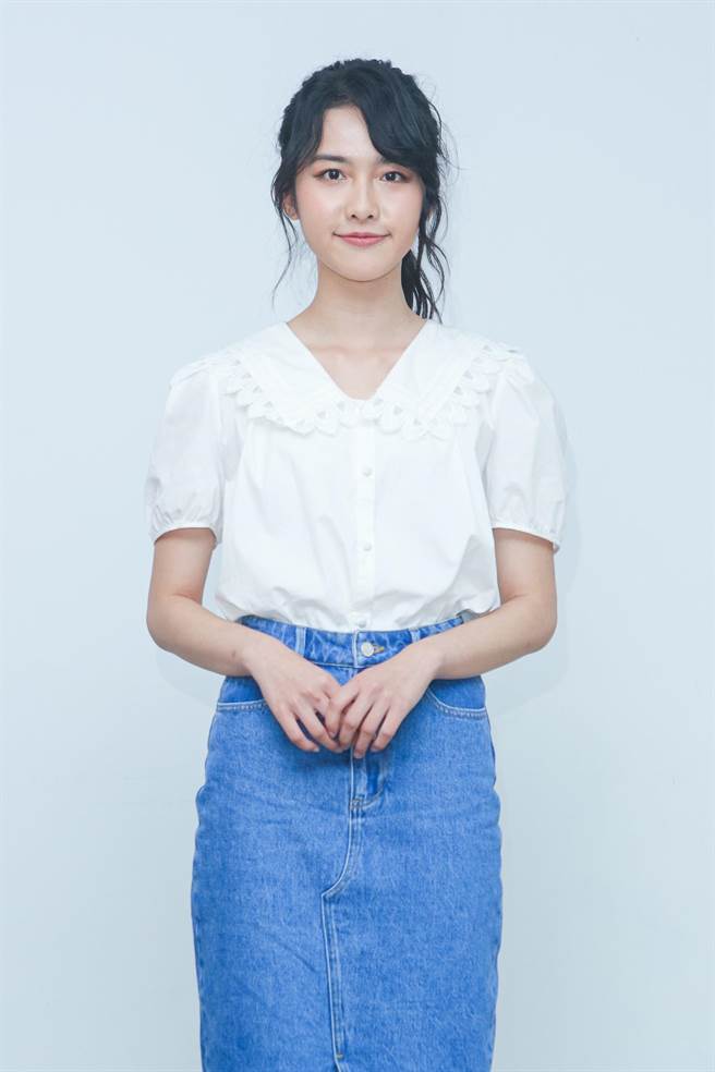 何思静扮演学校的校花兼热舞社社长，同时也是李沐的好闺蜜。（吴松翰摄）